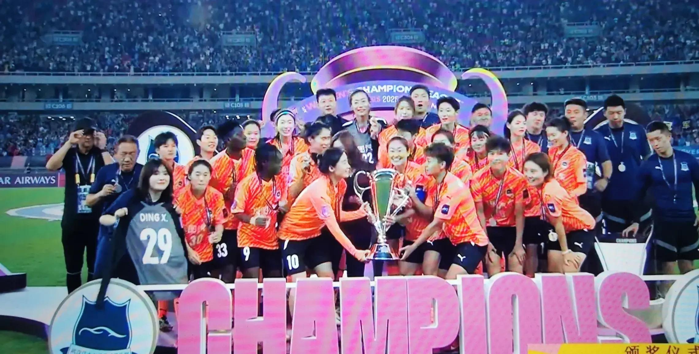 杏彩体育官网-赛场风云激荡，中国女足发挥出色