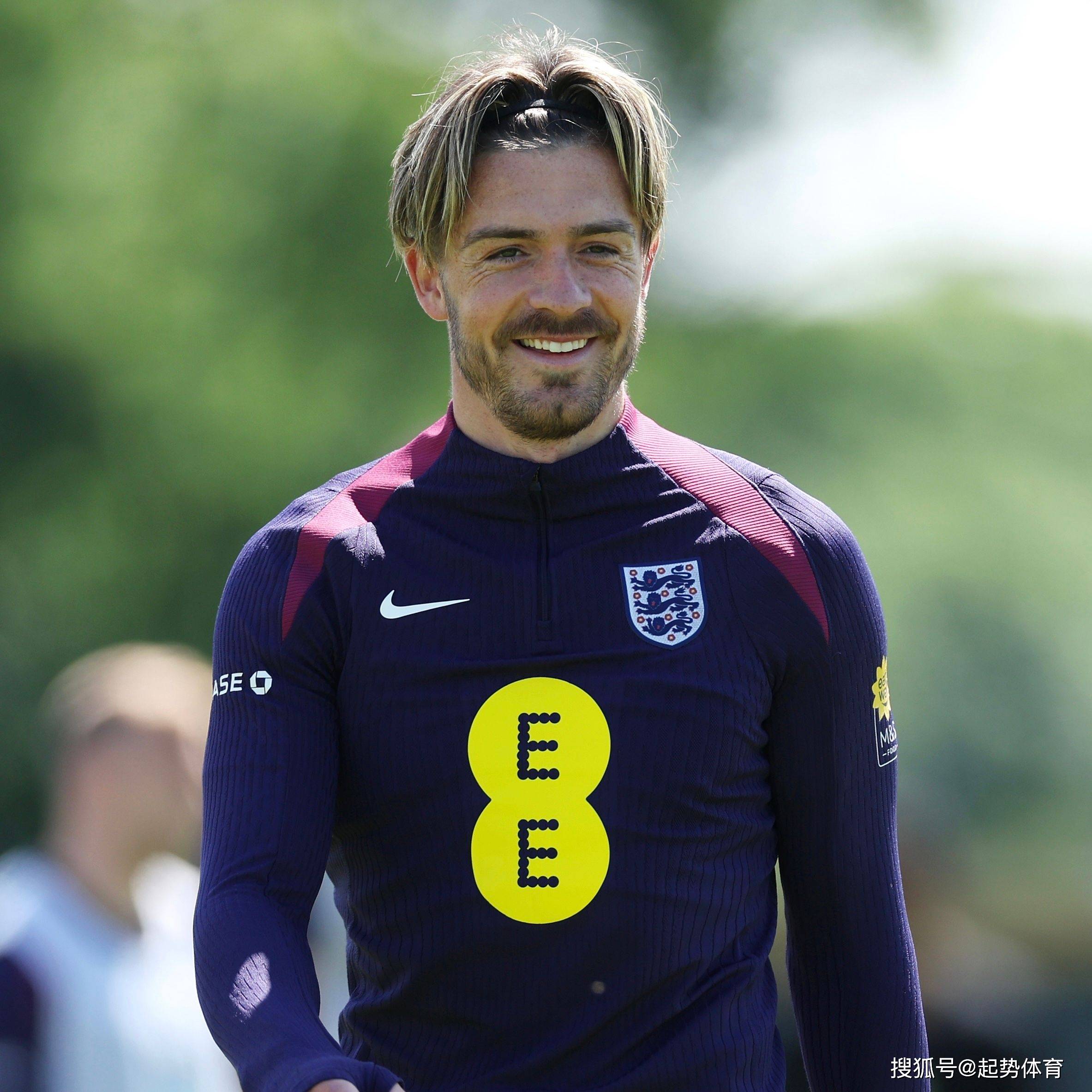 客场作战英格兰力克波黑,取得胜利 客场作战英格兰力克波黑,取得胜利