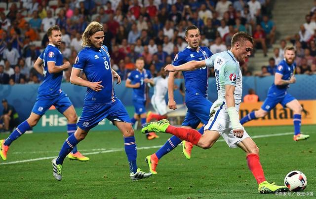 包含爱尔兰战胜摩尔多瓦，跻身欧预赛八强赛的词条