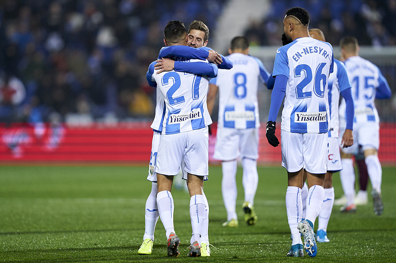 包含狼堡中场状态回暖,备战编号战的词条 包含狼堡中场状态回暖,备战编号战的词条