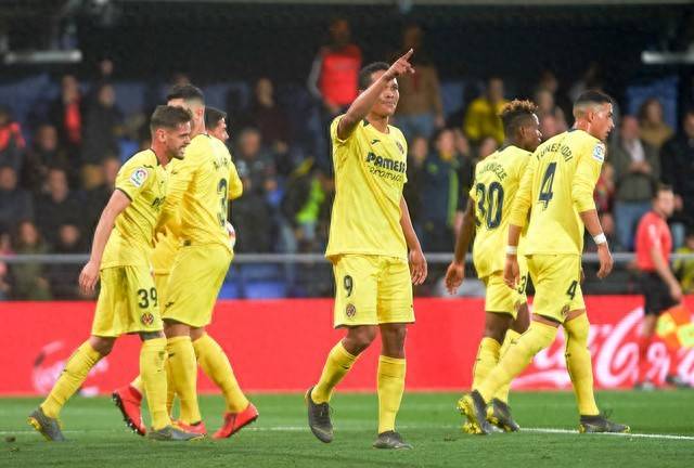 关于比利亚雷亚尔主场负于埃尔切，遭遇连败的信息