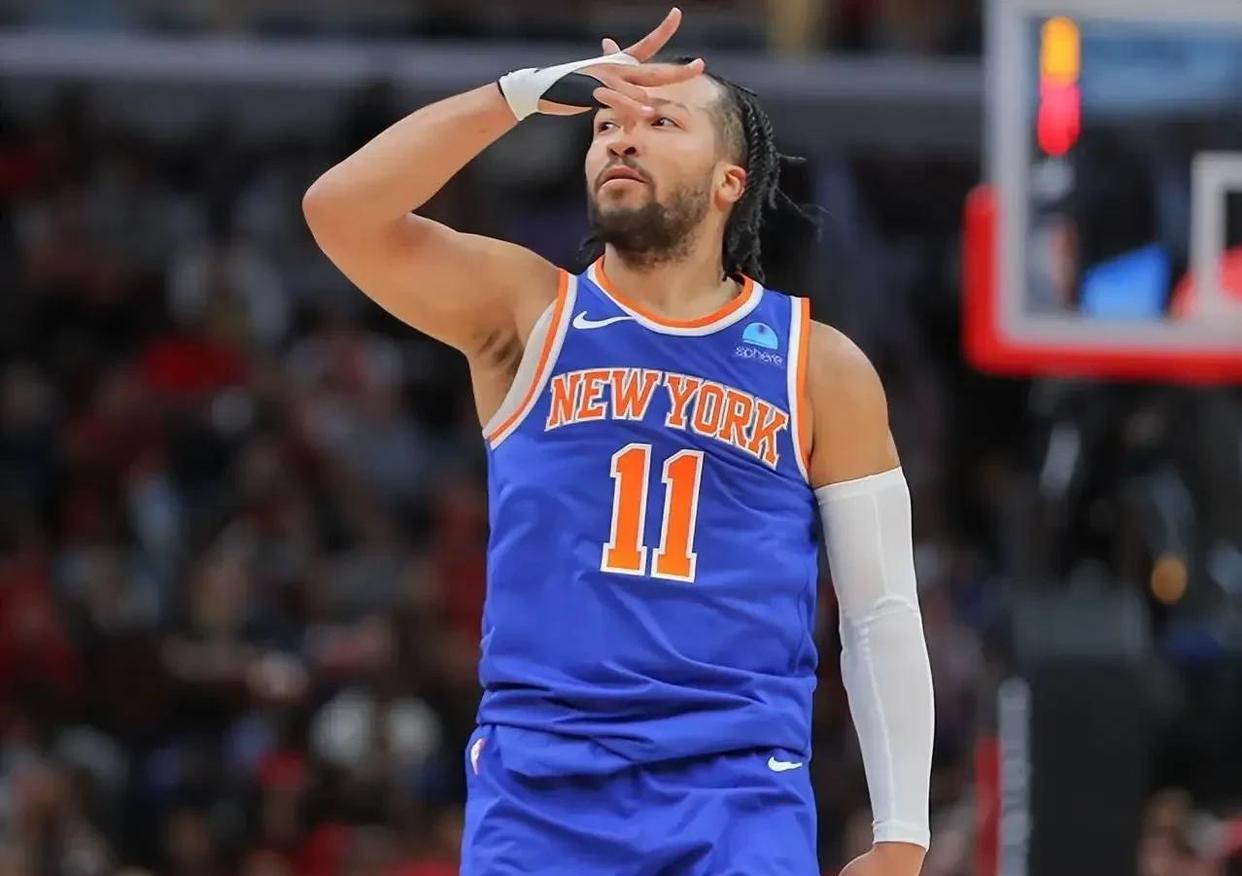 关于顶级前锋领袖力挽狂澜，尼克斯与太阳惊险取胜的信息