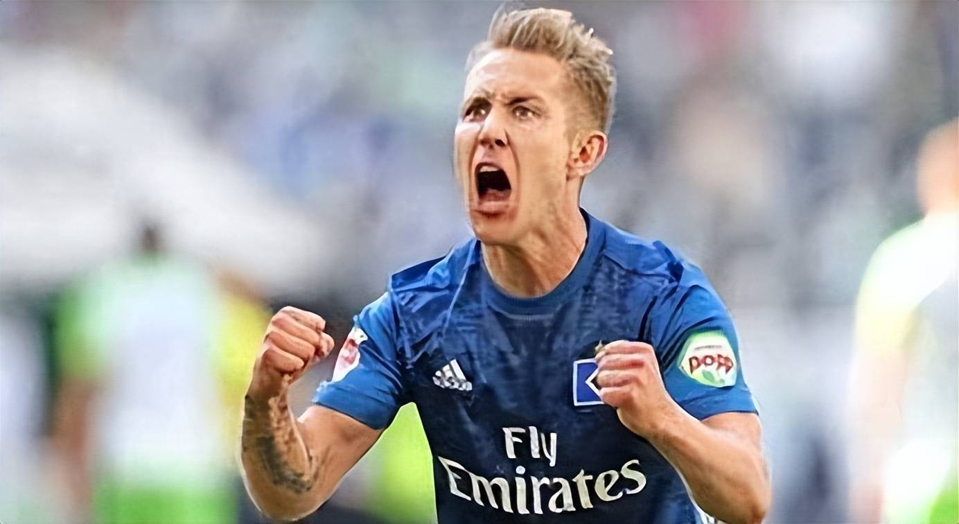 包含桑德豪森客场不敌沃尔夫斯堡，表现尴尬的词条